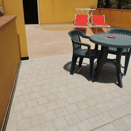 Cala San Giorgio Aparthotel 3*
