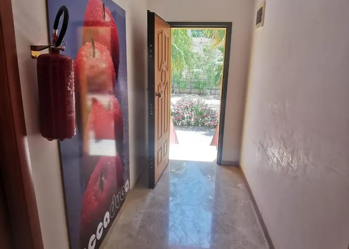 Апарт-отель Cala San Giorgio Шакка